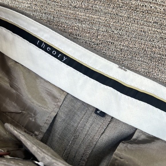 Theory. Palmer City Walking Shorts NWT. 2 - Picture 5 of 7